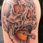 Tattoo Jos Oss Color 11 skull chains